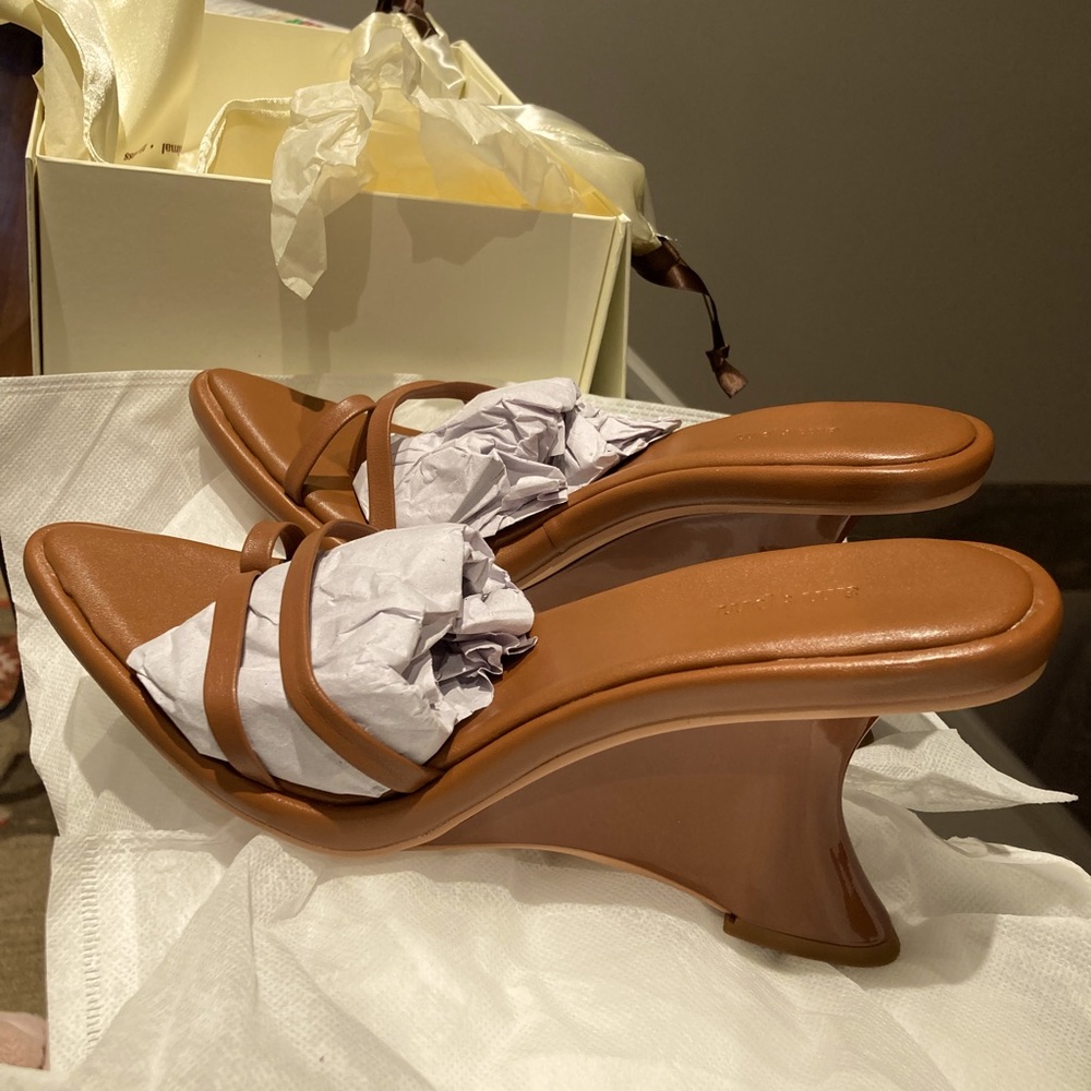 am:pm wedge sandals